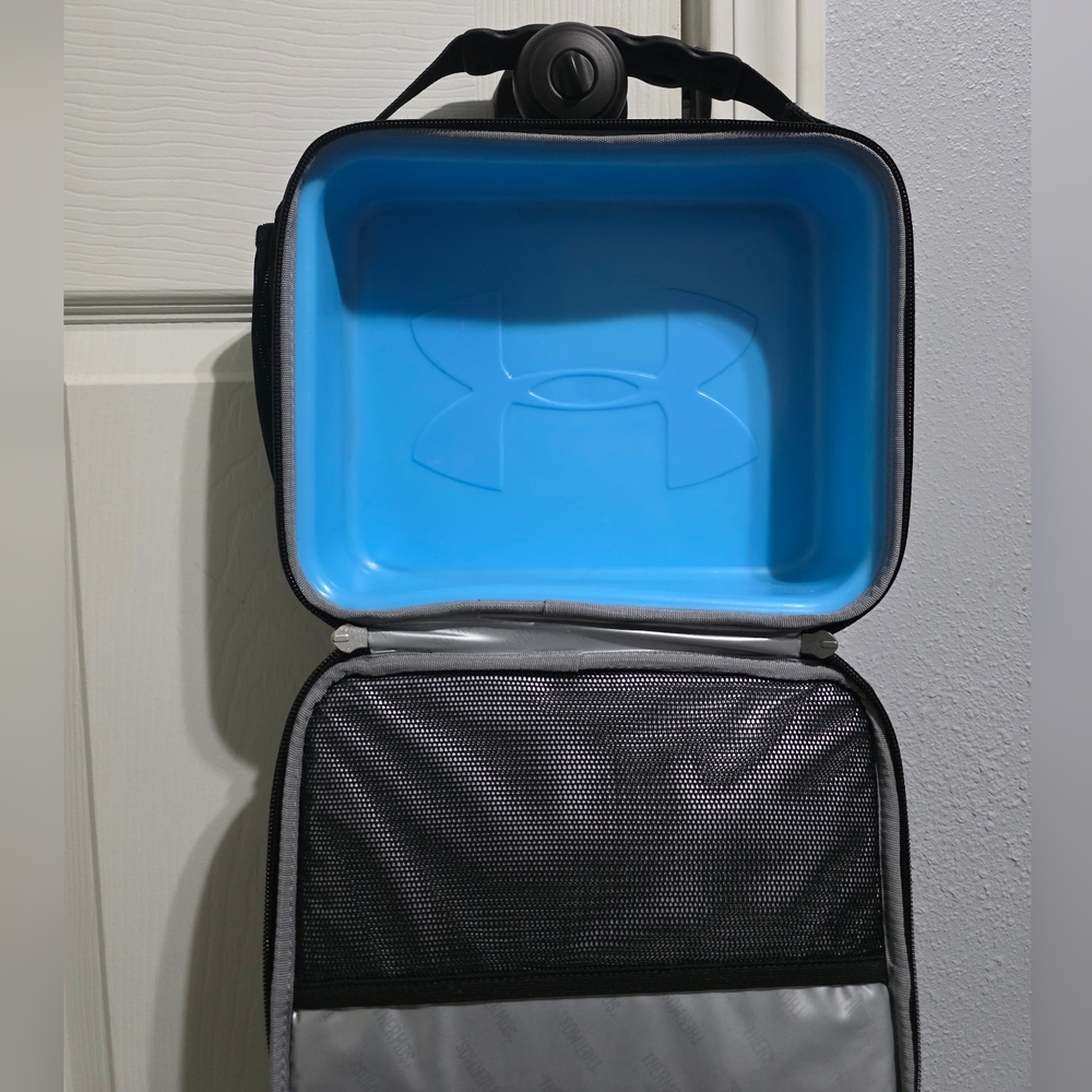 Under Armour x Thermos Black Lunch Bag - Picture 4 of 6